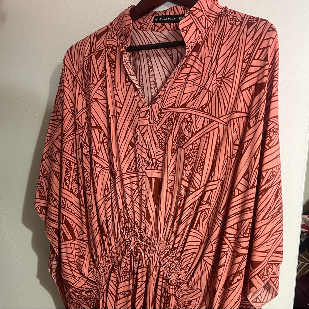 Manaola Kolea Top Women's Top - Picture 2 of 9